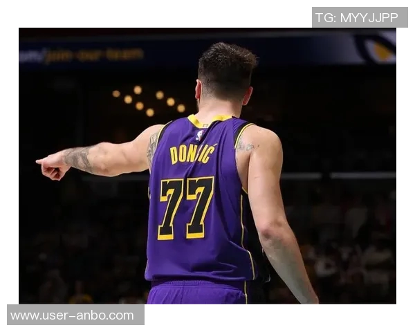 雷迪克称赞湖人拼搏精神尽管上半场被绿军三分压制